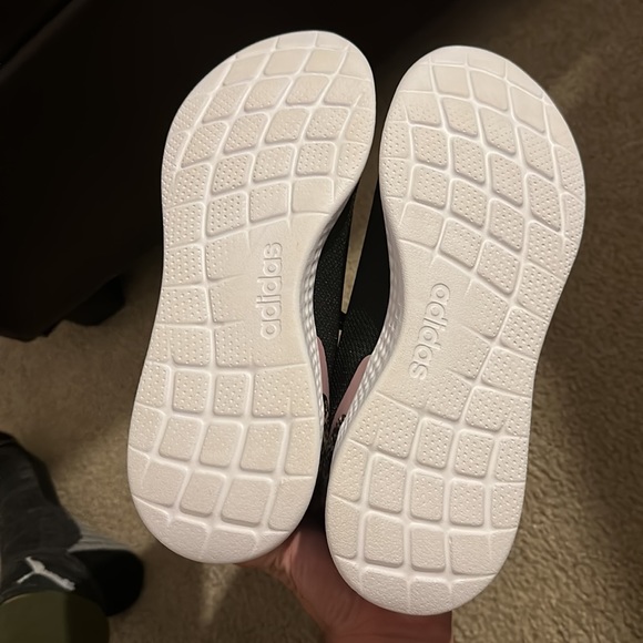 Adidas shoes - Picture 5 of 5